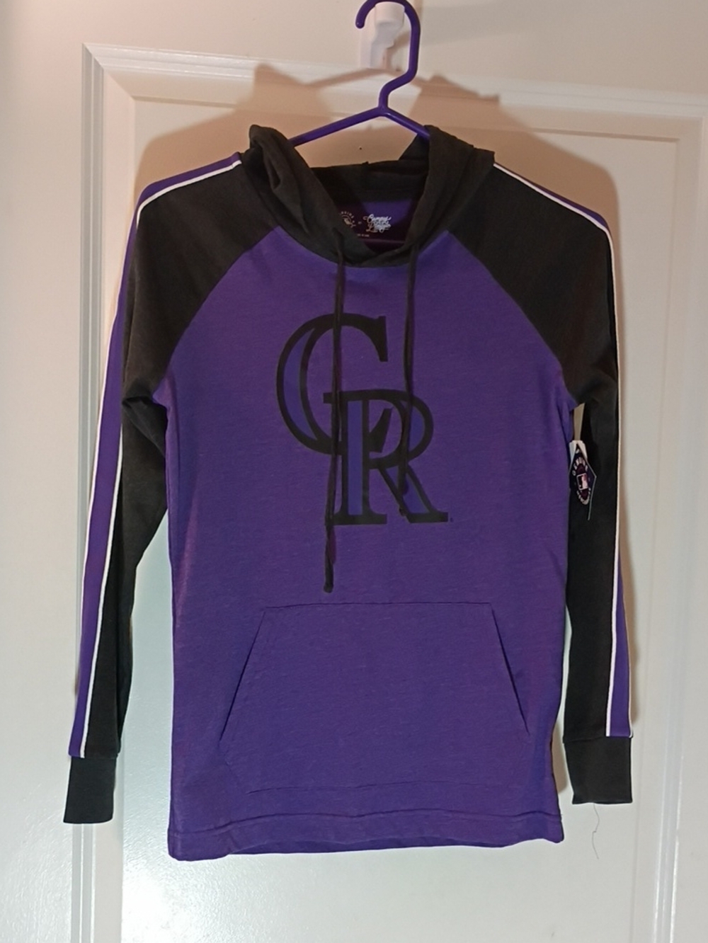 NWT MLB Colorado Rockies Campus Lifestyles Long Sleeve Hoodie